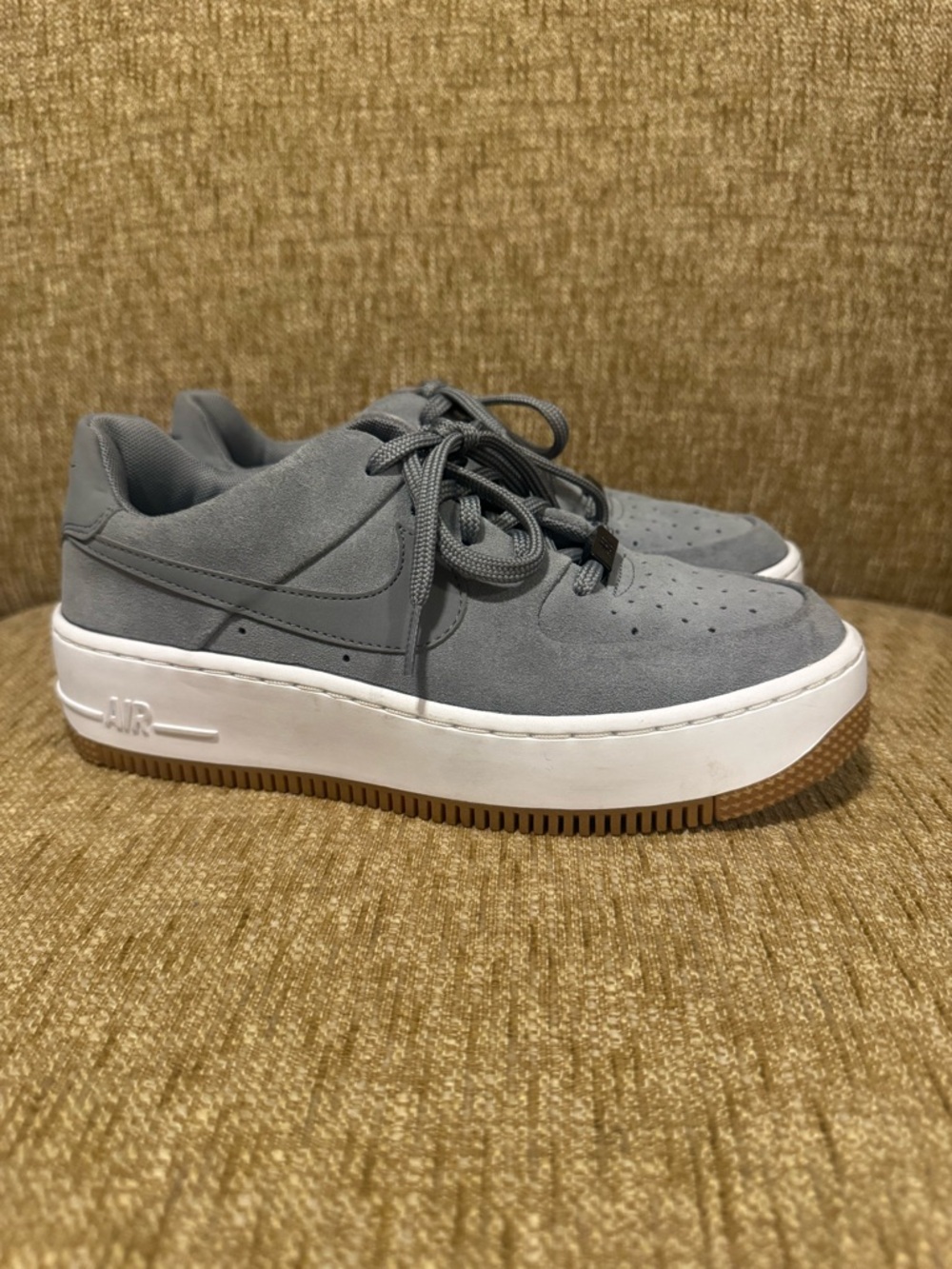 Nike Air Force 1 Sage Low Cool Grey Platform Suede Shoes AR5339-003 Size 7